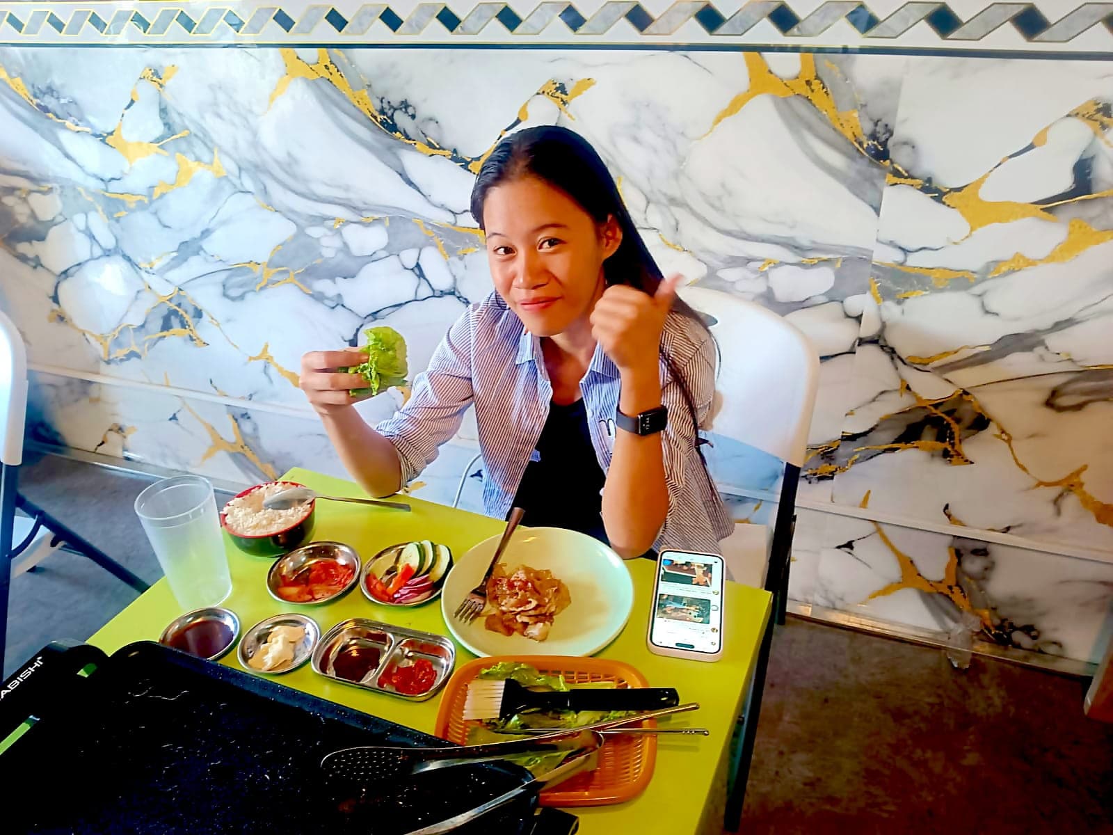 Vibrant restaurant atmosphere